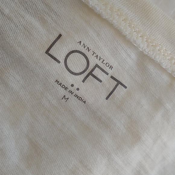 Loft Vanilla Long Sleeve Gathered Scoop Neck Tee M - Picture 3 of 5